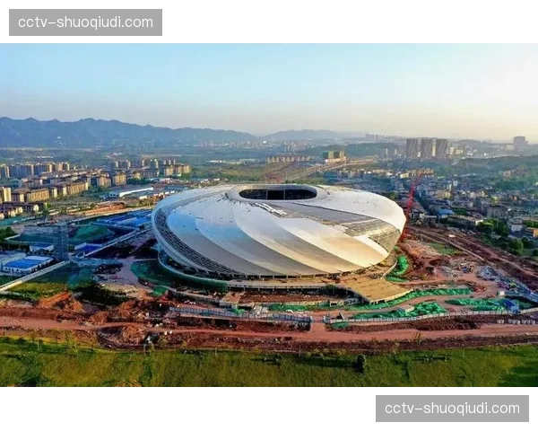 重庆铜梁龙双主场模式探索：龙兴足球场与铜梁龙体育场根据对手强弱切换